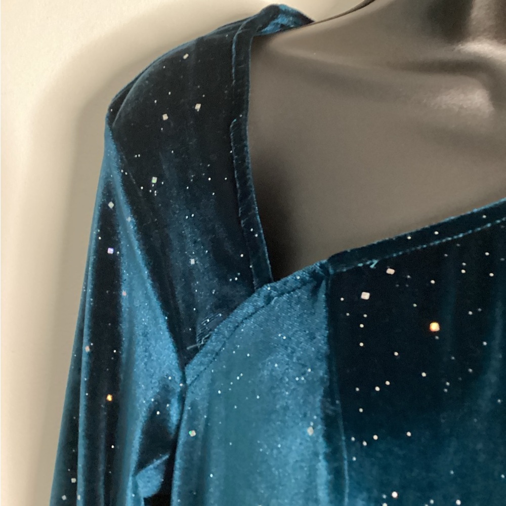 AOMEI Teal Velvet Dress with Sparkle Details M - Picture 4 of 12
